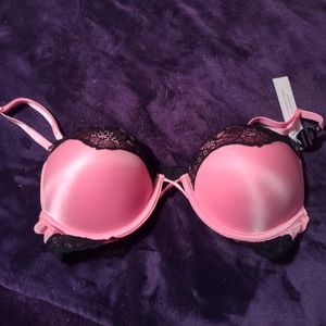 Victoria Secret bombshell bra